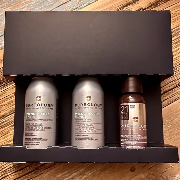 Pureology Blonde Starter Kit Travel Sized Purple Shampoo and Conditioner - Picture 4 of 6